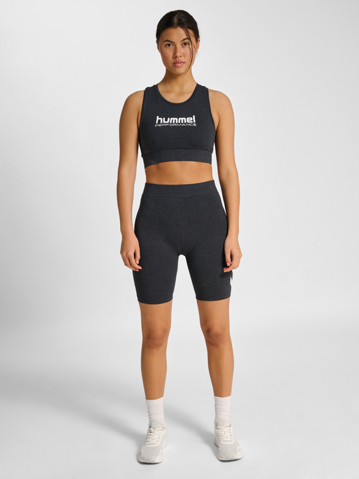hmlPULSE LOGO LIGHT SUPPORT BRA, BLACK MELANGE, model