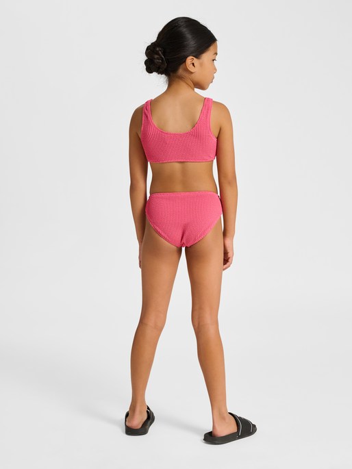 hmlJR CRINKLE BIKINI, PINK FLAMB&Egrave;, model