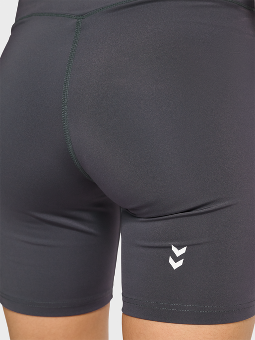 hmlPULSE HIGH WAIST SHORT TIGHTS, BLACKENED PEARL, model