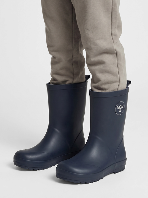 RUBBER BOOT JR., BLACK IRIS, model