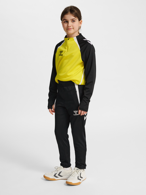 hmlLEAD 2.0 TRAINING PANTS KIDS, BLACK, model