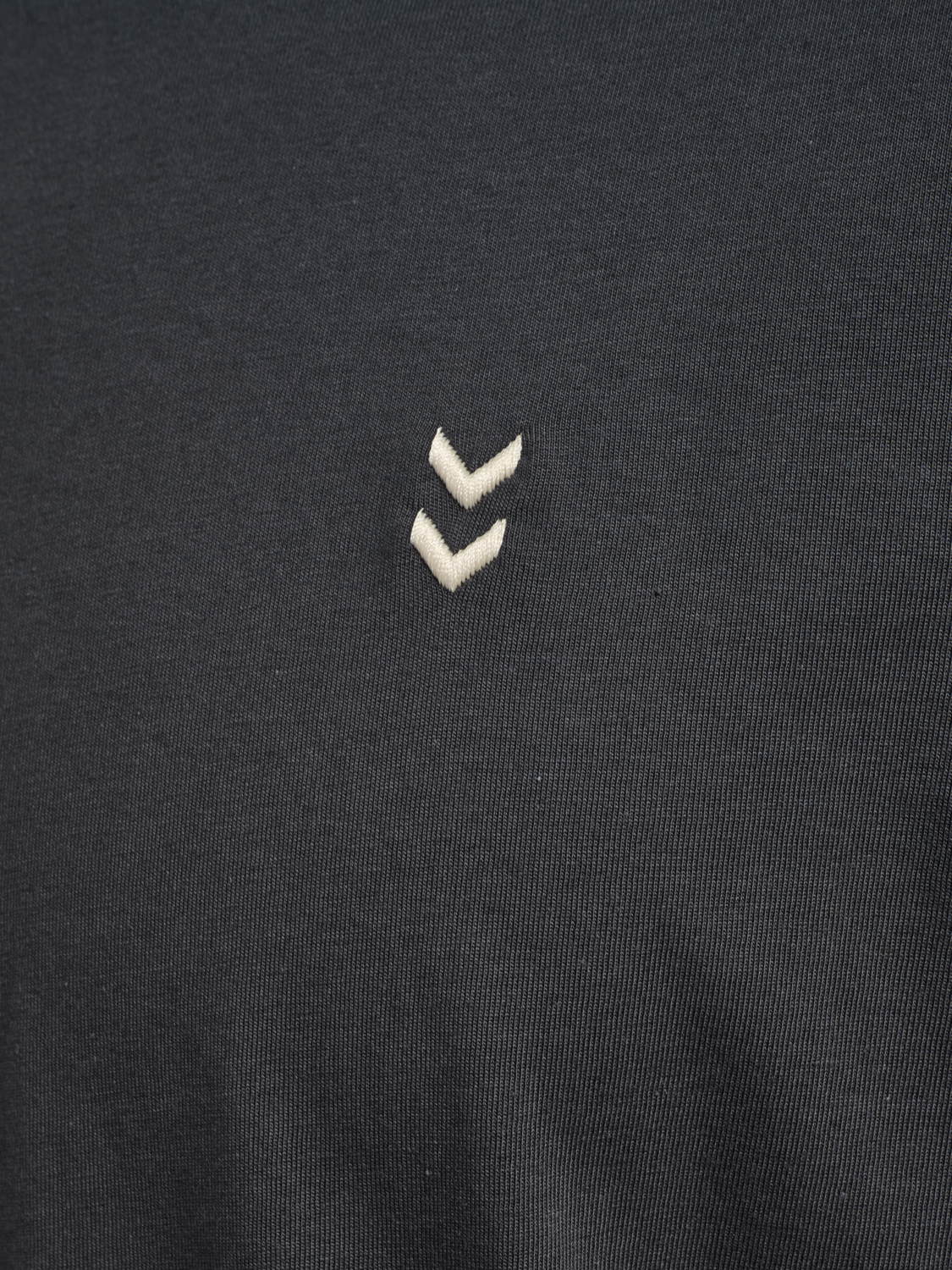 hmlPULSE T-SHIRT, EBONY, packshot