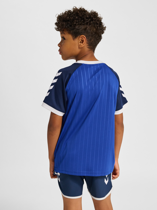 hmlJR STRIPE T-SHIRT S/S, SURF THE WEB, model