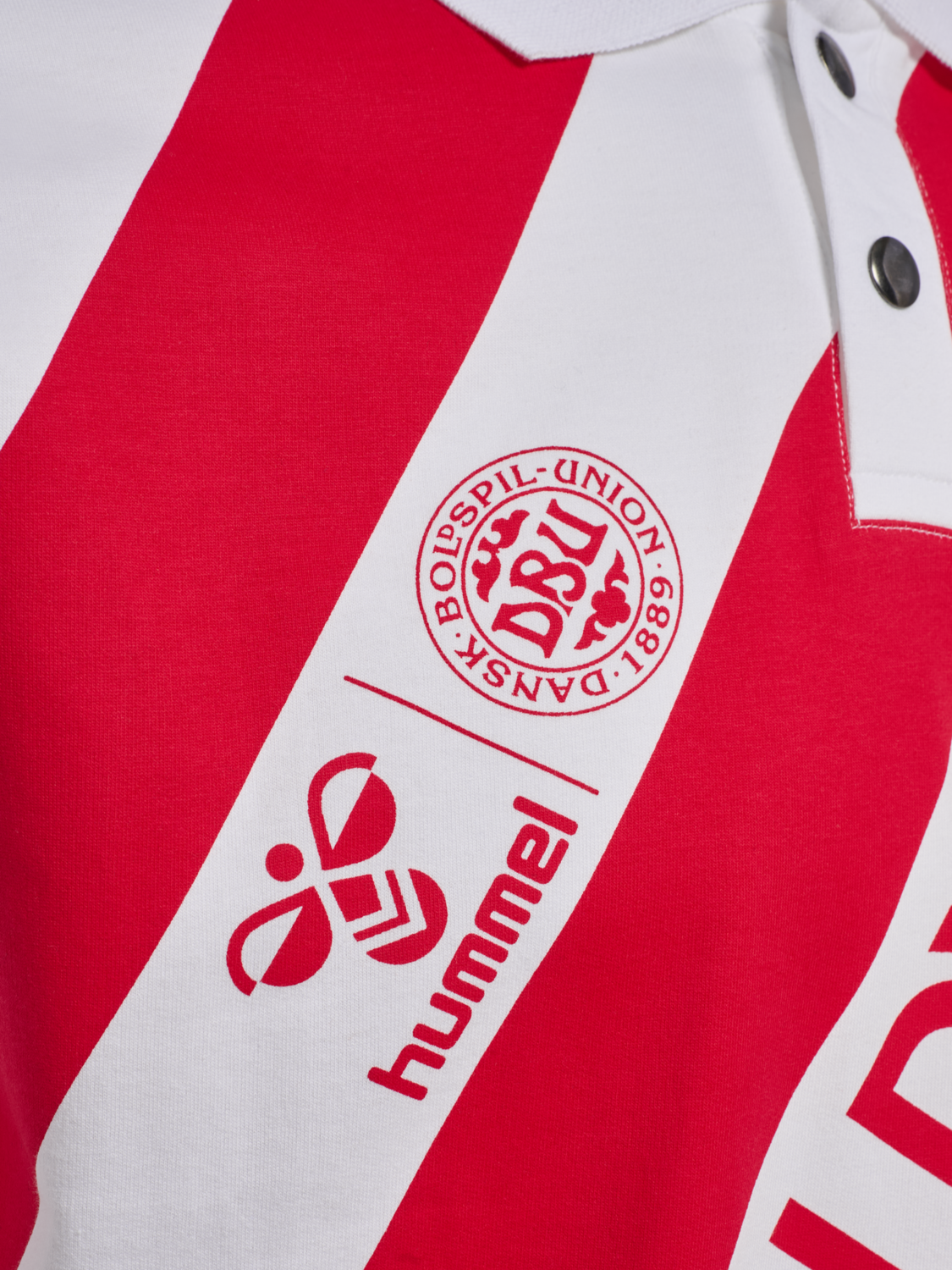 DBU 26 FAN DYNAMITE TEE LS, WHITE/TANGO RED, packshot
