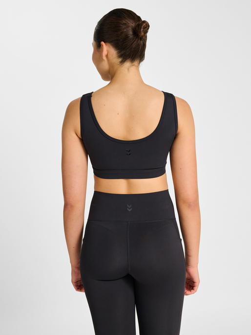 hmlHIIT INTENSITY BRA, BLACK/EBONY, model