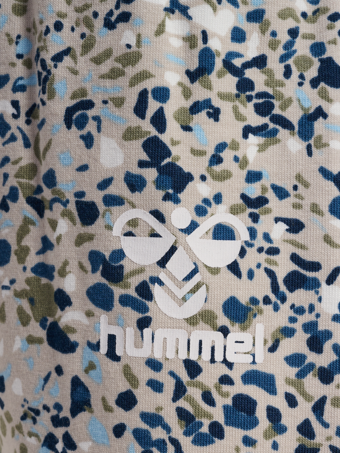 hmlPERSON AOP SHORTS, SILVER LINING, packshot