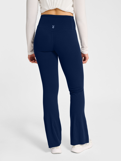 hmlYOGA HIGH WAIST FLARE W TIGHTS, DRESS BLUES, model