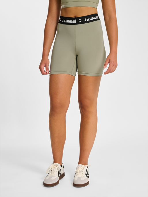 hmlPULSE MID WAIST SHORT TIGHTS, SEAGRASS, model