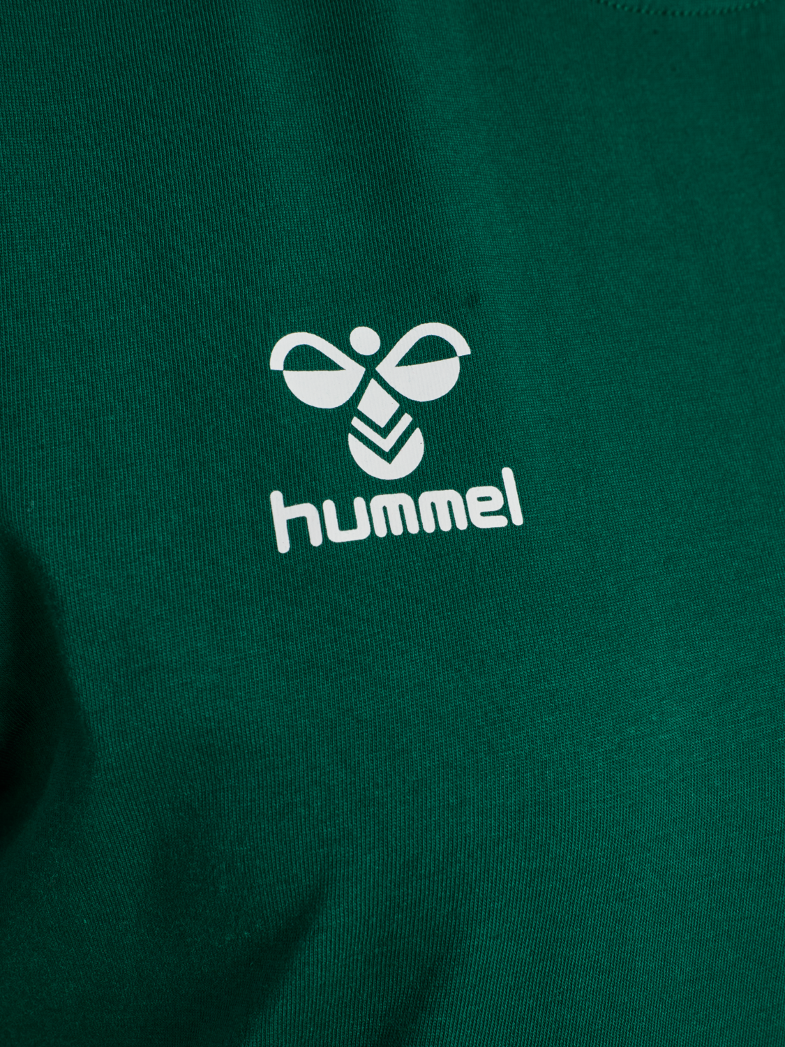 hmlGO 2.0 CHEVRON T-SHIRT S/S WOMAN, EVERGREEN, packshot