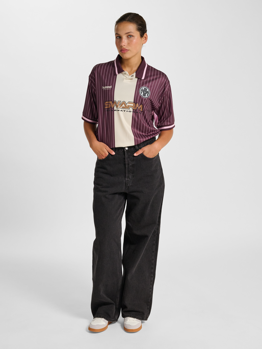 hmlLOOSE FB JERSEY S/S STRIPED, VINEYARD WINE, model