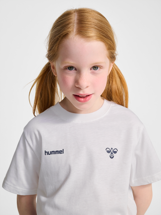 hmlJR GRAPHIC T-SHIRT S/S, WHITE, model