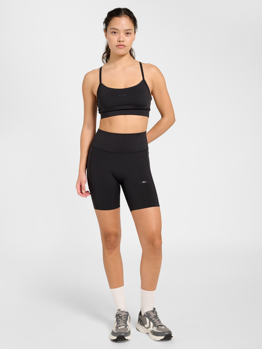 hmlPRIMA MEDIUM SUPPORT BRA, BLACK, model