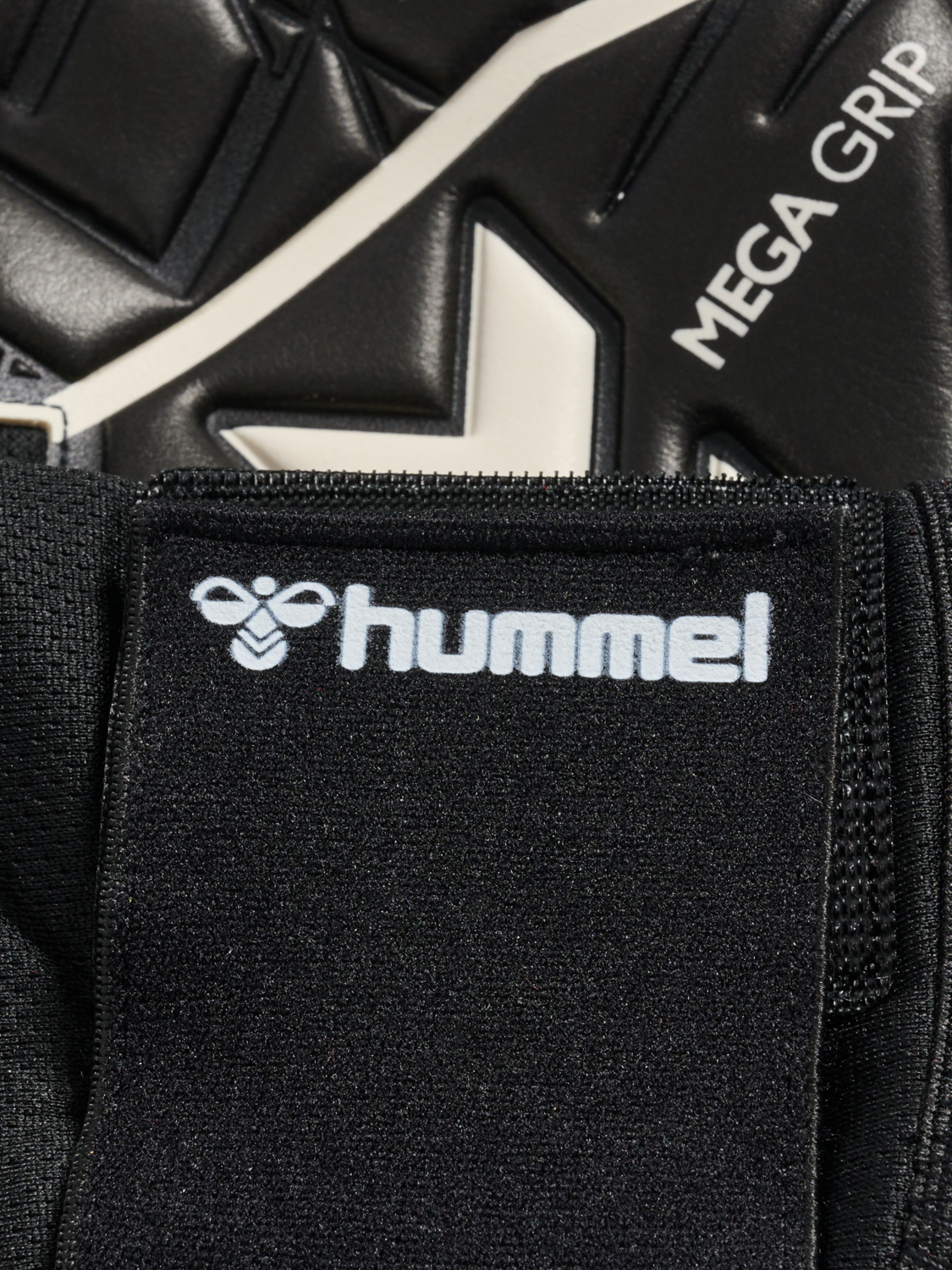hmlGK GLOVES MEGA GRIP, BLACK/WHITE, packshot